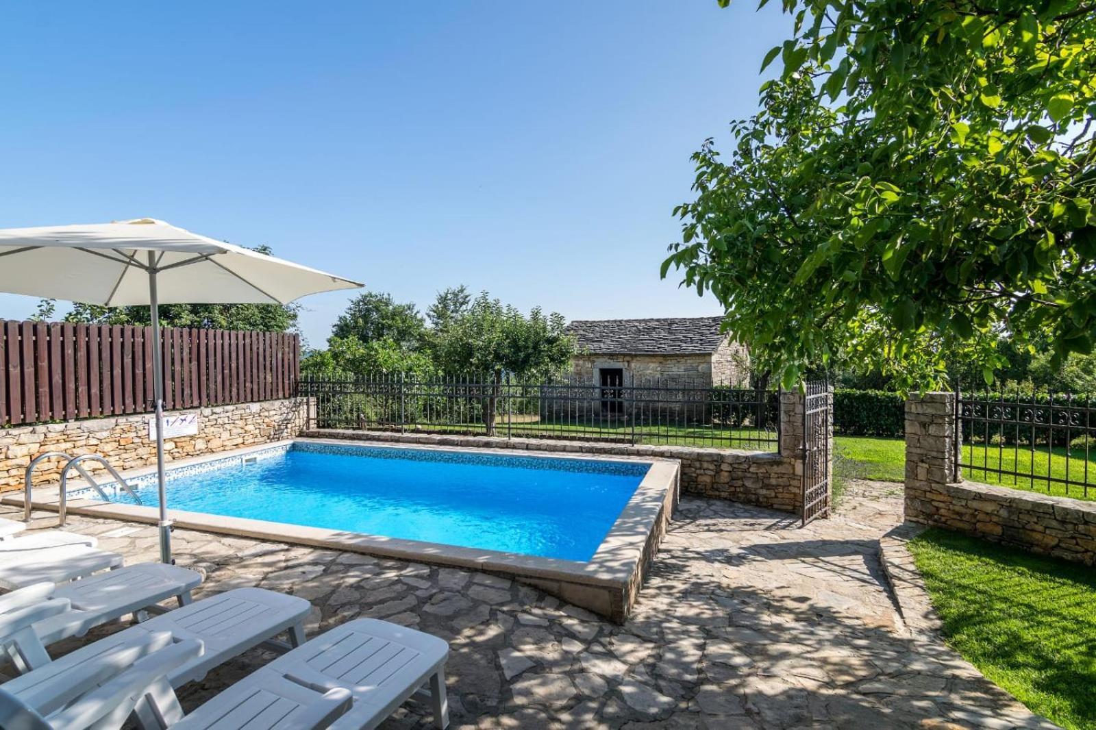 Rustic Villa Marija With Panoramic View In Zrenj Exterior foto